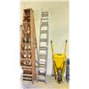 Image 1 : 10' EXTENSION LADDER