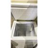Image 2 : DANBY MINI DEEP FREEZER