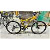 Image 1 : SCHWINN GRANDE 6.1 21 SPEED BICYCLE