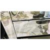 Image 2 : 3 DRAWER MIRRORED NIGHT STAND (1 DRAWER CRACKED)