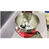 Image 2 : KITCHENAID STAND MIXER WITH SOME ATTACHMENTS