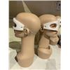 Image 2 : 4 LONG NECK MANNEQUIN HEADS AND 1 STYROFOAM HEAD