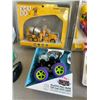 Image 2 : LOT OF ASSORTED ITEMS INCLUDING; CEMENT MIXER TOY, BALLOON SET, MICROPHONE TOY, SUNGLASSES AND MORE