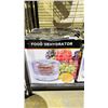 Image 2 : 2 FOOD DEHYDRATORS