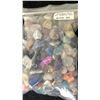 Image 3 : 2 NATURAL MIXED QUARTZ BAGS
