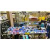 Image 1 : SHELF LOT OF HOT WHEELS