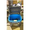 Image 1 : IGLOO COOLER WITH CONTENTS