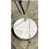 Image 3 : LARGE FLOOR LAMP