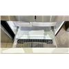 Image 3 : GE STAINLESS STEEL FRENCH DOOR FRIDGE WITH PULL-OUT FREEZER 33" WIDE