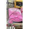 Image 2 : SHELF LOT OF BLANKETS