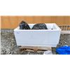 Image 1 : 2 BATHTUBS *SOME DAMAGE*