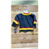 Image 2 : NEW VANCOUVER CANUCKS BLACK SKATE TODDLER JERSEY SIZE 2/4T