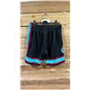 Image 2 : NEW MITCHELL AND NESS HARDWOOD CLASSICS VANCOUVER GRIZZLIES SHORTS SIZE M