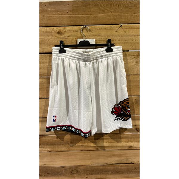NEW MITCHELL AND NESS HARDWOOD CLASSICS VANCOUVER GRIZZLIES SHORTS SIZE L