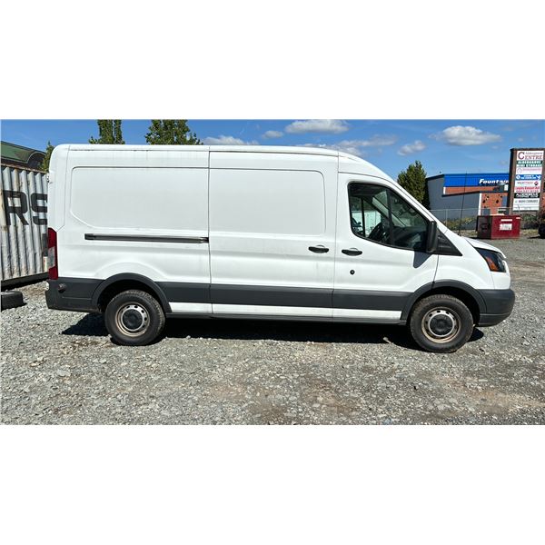 *R* *TOW* 2017 FORD TRANSIT VAN 250, WHITE, VIN 1FTYR2CM7HKA92498,