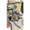 Image 2 : RIDGID SHOPVAC *WITH HOSE*