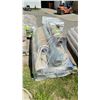 Image 1 : PALLET OF ASSORTED LINO FLOORING