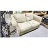 Image 1 : FABRIC LOVE SEAT