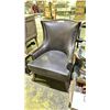 Image 2 : LEATHER ACCENT CHAIR