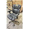 Image 2 : BLACK ROLLING OFFICE CHAIR