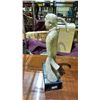 Image 3 : STONE FIGURE