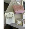 Image 2 : BAG OF ASSORTED ITEMS
