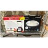 Image 1 : BLENDTEC TOTAL BLENDER CLASSIC AND STARRAKER LED CEILING LIGHT *UNKNOWN WORKING CONDITION/