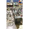 Image 2 : LOT OF ASSORTED ITEMS INCLUDING; FLOOR LAMPS, FIRE PLACE, WOODEN TRUNK AND MORE