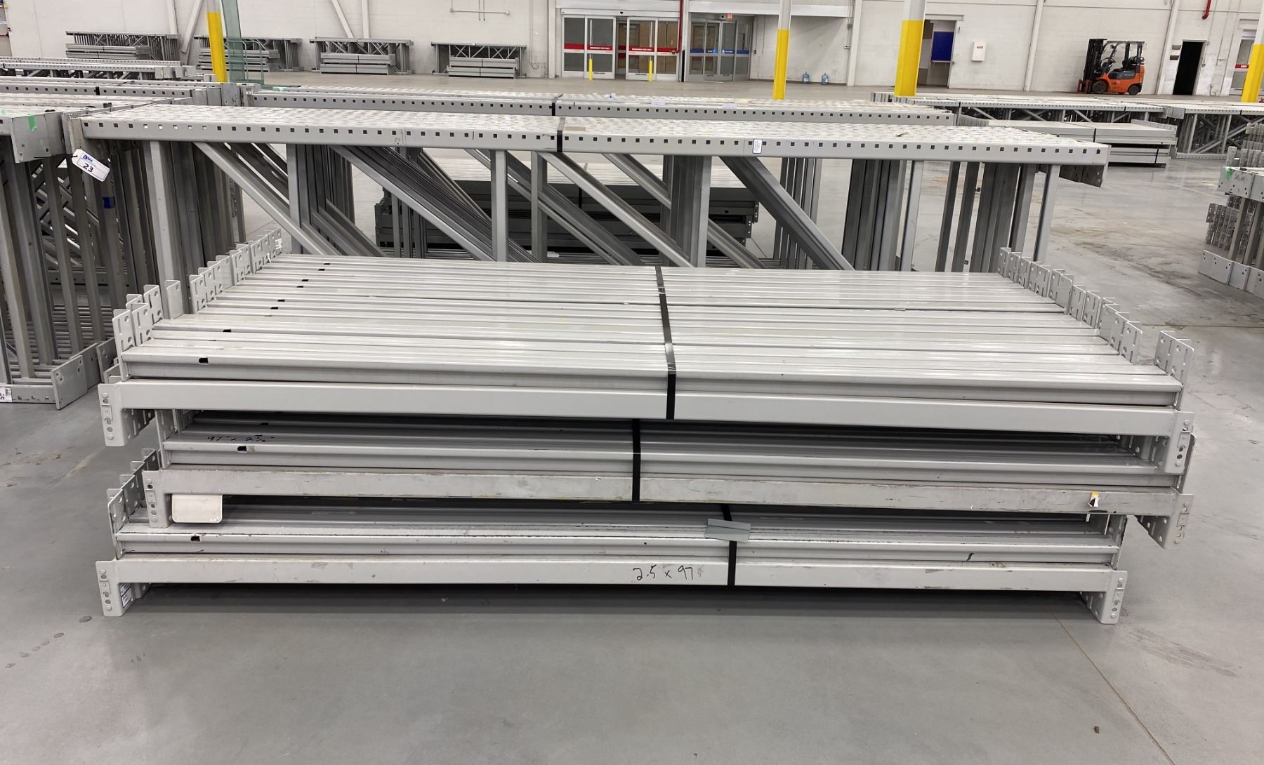 9 BAYS GREY INDUSTRIAL PALLET RACKING (10) UPRIGHTS 144