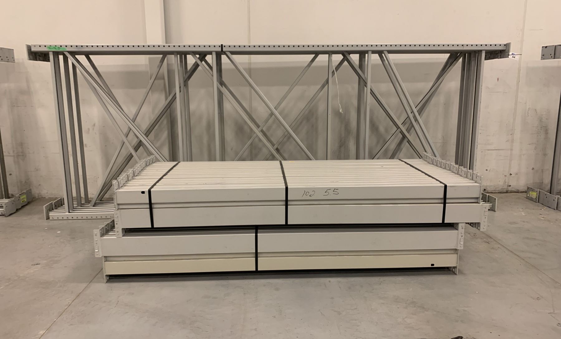 6 BAYS GREY INDUSTRIAL PALLET RACKING (7) UPRIGHTS 16FT X 6FT AND (60 ...