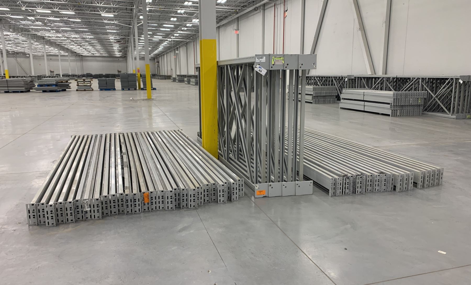 7 BAYS GREY INDUSTRIAL PALLET RACKING (8) UPRIGHTS 12FT X 5FT AND (45 ...