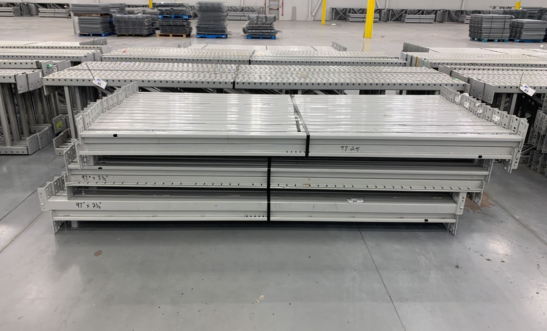 14 BAYS GREY INDUSTRIAL PALLET RACKING (15) UPRIGHTS 144