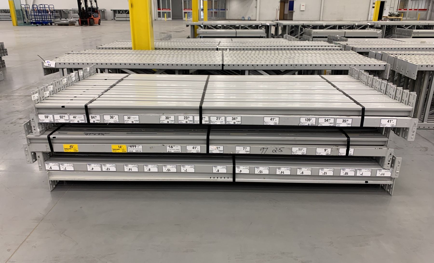 14 BAYS GREY INDUSTRIAL PALLET RACKING (15) UPRIGHTS 144