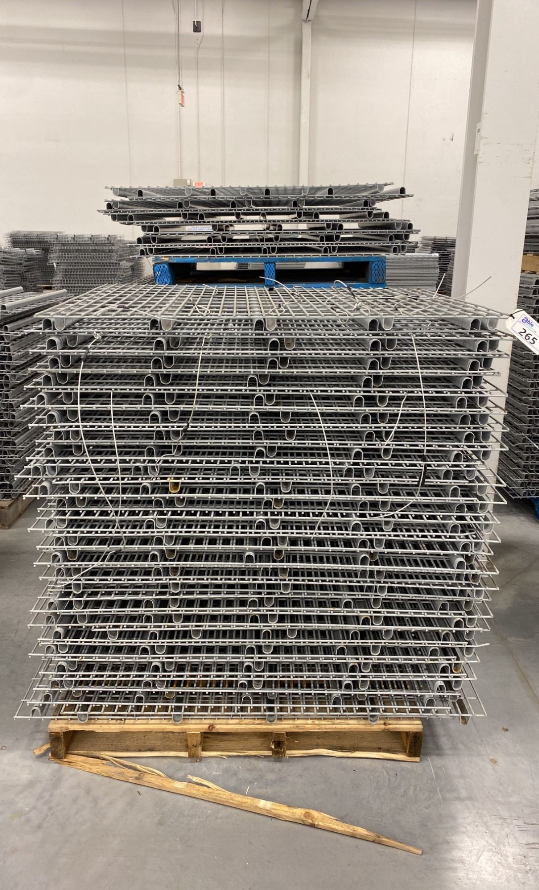 PALLET RACKING WIRE MESH DECKING PANELS 38
