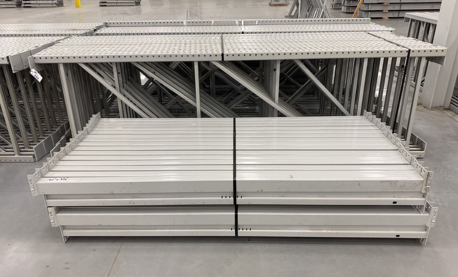 14 BAYS GREY INDUSTRIAL PALLET RACKING (15) UPRIGHTS 144