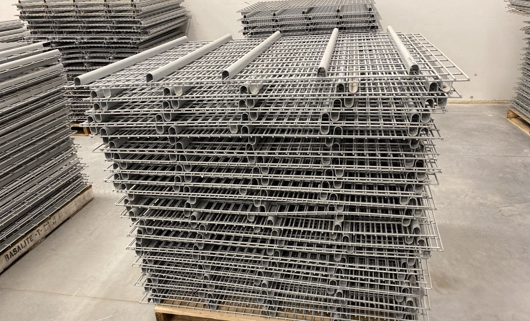 PALLET RACKING WIRE MESH DECKING PANELS 38