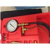 Image 3 : Snap On Fuel Pressure Gauge Set