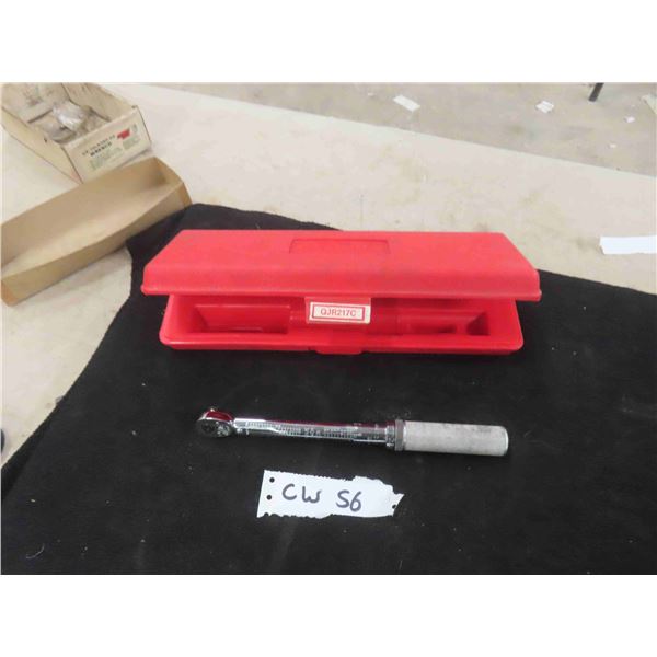 Snap On 3/8  200lb Torque Wrench with Case