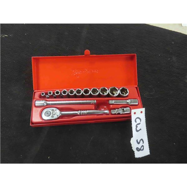 15 pc Snap On 1/4  Socket Set - Metric, up to 14 