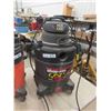 Image 3 : 2 Shop Vac with Hose ; 2HP - 5 Gal & 3 HP - 8 Gal