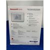 Image 2 : Honeywell Home T2 Non-Programmable Thermostat
