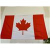 Image 2 : Set of 2 Canadian Flags