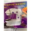 Image 3 : Mini sewing machine