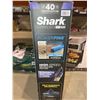 Image 2 : Shark Cordless Pet Plus Stick Vacuum