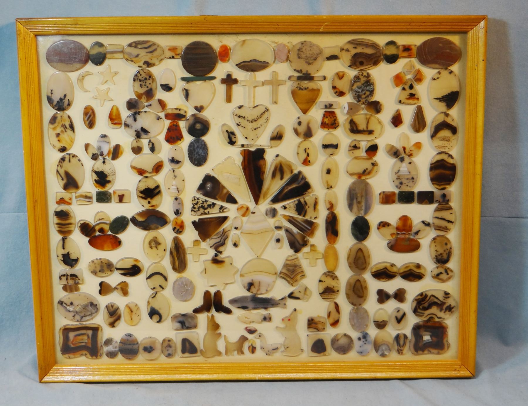 Montana Agate collection, carved & polished, in 16