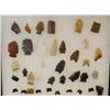 Image 2 : Native American Artifact Case: 71 pcs, Northern Plains projectile points and pieces