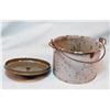 Image 9 : 3 pcs: US Cavalry 4" coffee cup, embossed US; 3" enameled cup; 3 «" enameled lidded container