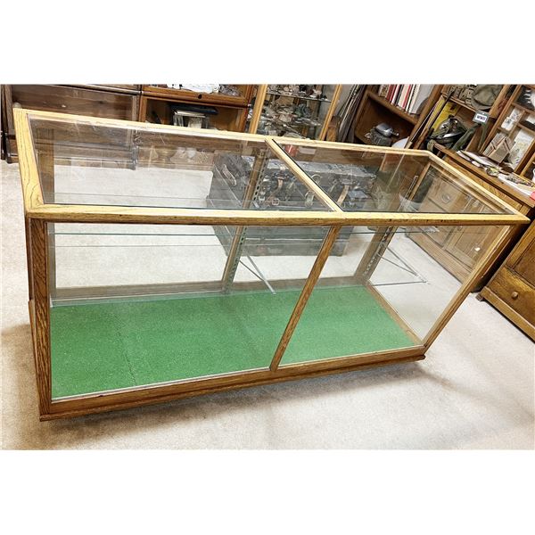 Glass front & top display case w/sliding doors, 2 shelves, 36" h x 72" w x 25" d