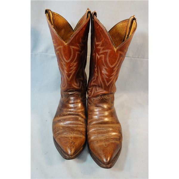 Justin men's cowboy boots, size 11