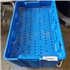 Image 2 : 12 BLUE STACKING PLASTIC TRAYS